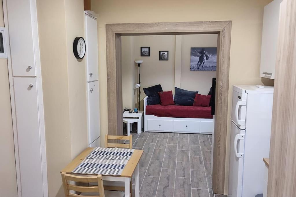 Kostas Appartment テッサロニキ エクステリア 写真